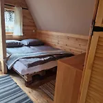 Gosciniec , Z Sauna I Jacuzzi Chalet *