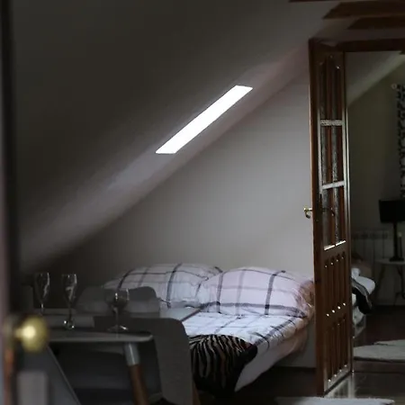 Gosciniec , Z Sauna I Jacuzzi 샬레