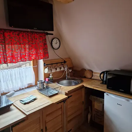 Gosciniec , Z Sauna I Jacuzzi 슈차이르크