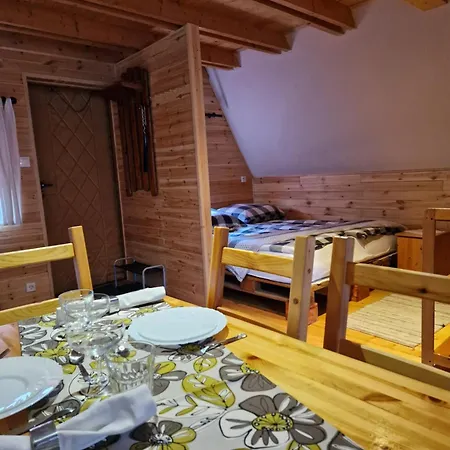 Gosciniec , Z Sauna I Jacuzzi * Szczyrk