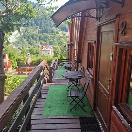 Gosciniec , Z Sauna I Jacuzzi Щирк