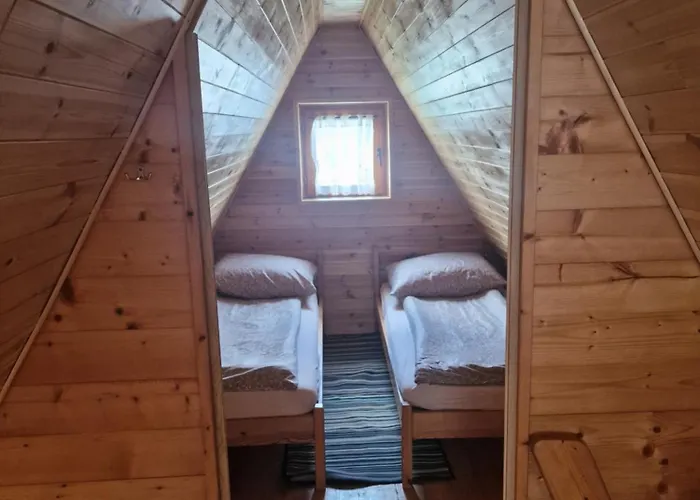 Gosciniec , Z Sauna I Jacuzzi Chalet