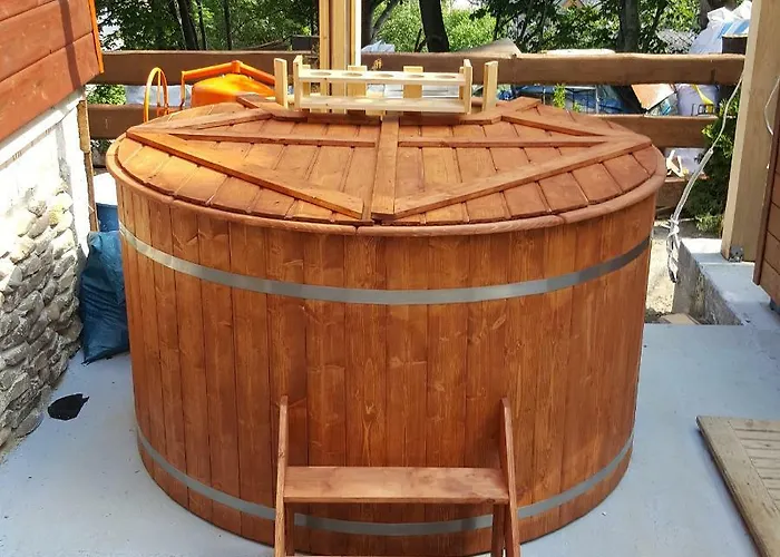 Gosciniec , Z Sauna I Jacuzzi